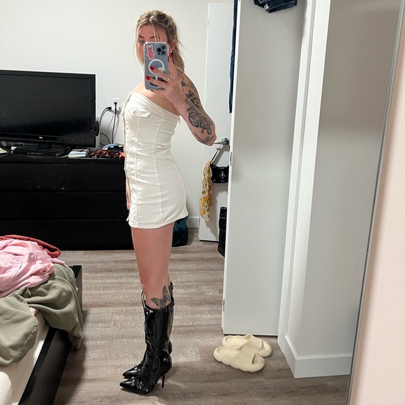 Pull&Bear White denim mini dress - Picture 4 of 14